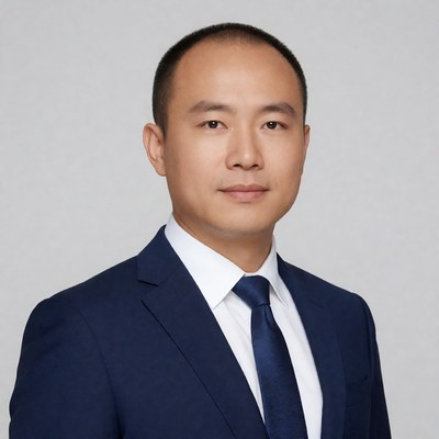 卢思律师头像